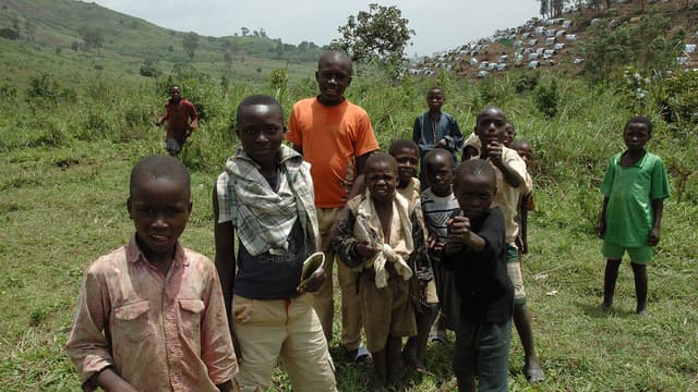 Enfants dans un camp de deplaces au Nord-Kivu.