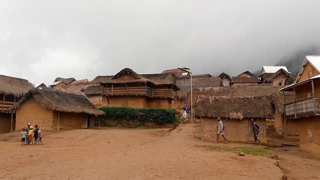 Madagascar : 37 enfants morts dans une double épidémie de rougeole et de paludisme à Ifanadiana