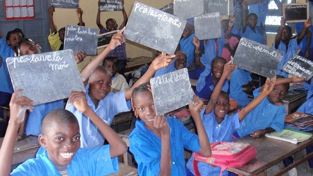 Congo-Brazzaville : 12 000 enseignants communautaires réclament des arriérés de bourses