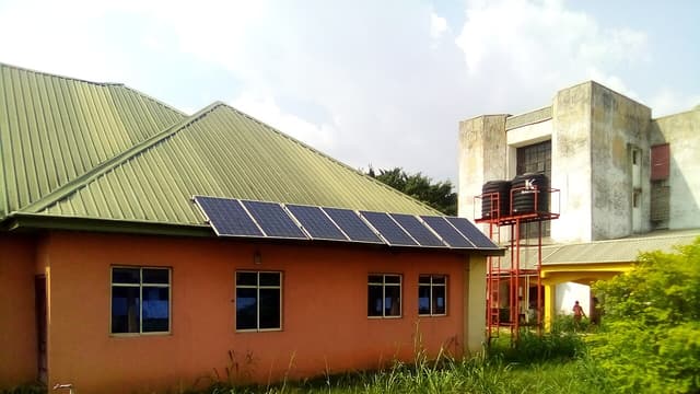 L'Afrique accélère sa transition solaire avec la technologie chinoise face à la hausse du pétrole