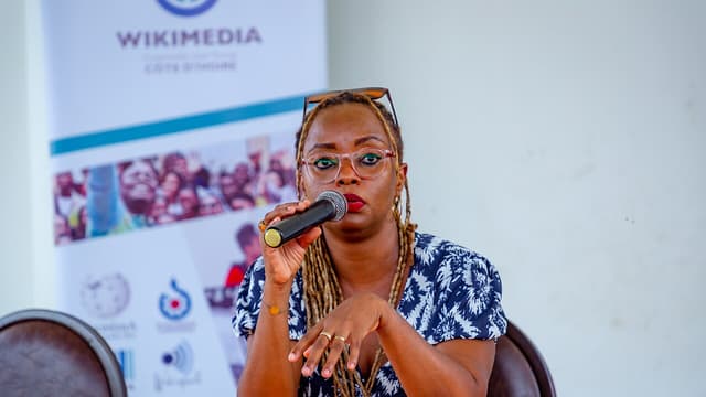 Côte d'Ivoire: les enseignants rappelés à l'ordre après la diffusion d'images d'élèves sur les réseaux sociaux