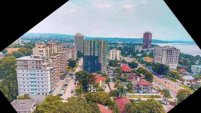 L'expansion immobilière réduit les espaces verts à Kinshasa, alerte un expert