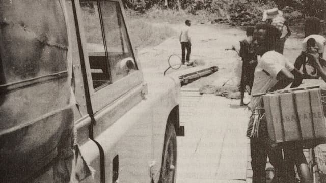 Bandundu-Ville : le bateau MB PANU 2 arrive avant l'interdiction des pirogues en bois