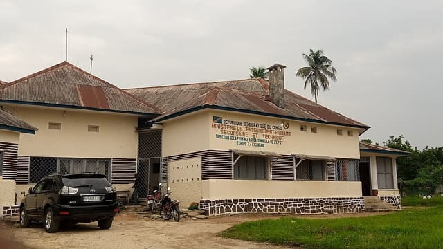 Kisangani : meeting du gouverneur contesté pendant l'épidémie d'Ebola