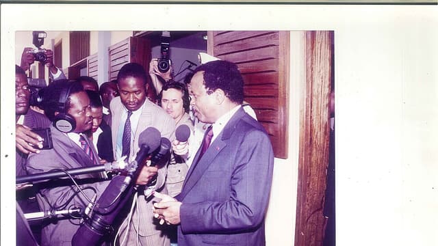 Cameroun : un an après sa réélection, Paul Biya laisse le pouvoir à l'arrêt