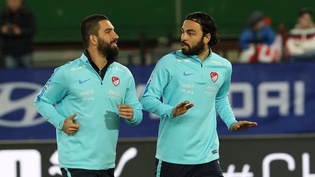 Barcelone : Flick prépare un onze expérimenté pour affronter Galatasaray à Istanbul