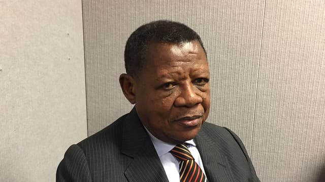 Lambert Mende affirme que les accusateurs de Kabila avaient raison sur la collusion avec le Rwanda