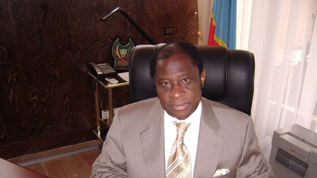 Alexis Thambwe Mwamba interpellé à son domicile à Kinshasa