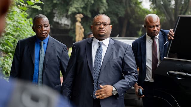 Dette de la RDC : Doudou Fwamba répond à Joseph Kabila et défend l'emprunt