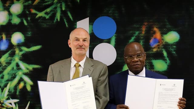 Léonard She Okitundu qualifie la sortie de Joseph Kabila de « non-événement »