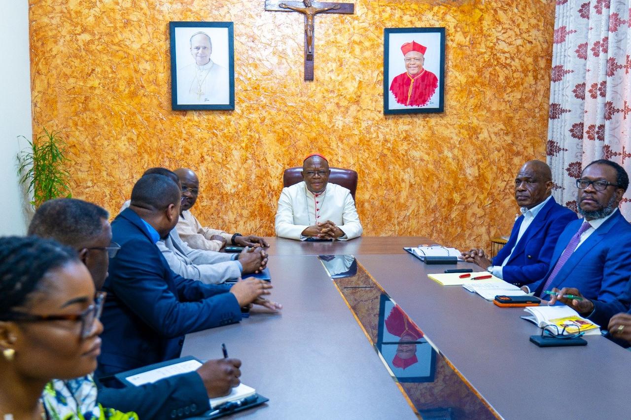 Les responsables des Églises lors de la rencontre avec l'opposition à Kinshasa