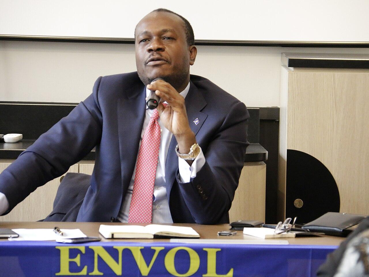 Delly Sesanga assume son passé de rebelle et dénonce un deux poids deux mesures