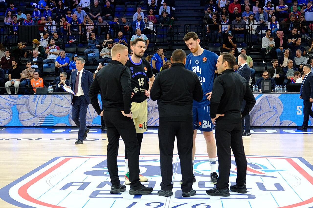 Euroliga : le Barça de Sekulic démarre par une victoire face à l'Efes, le Real Madrid tombe d'entrée