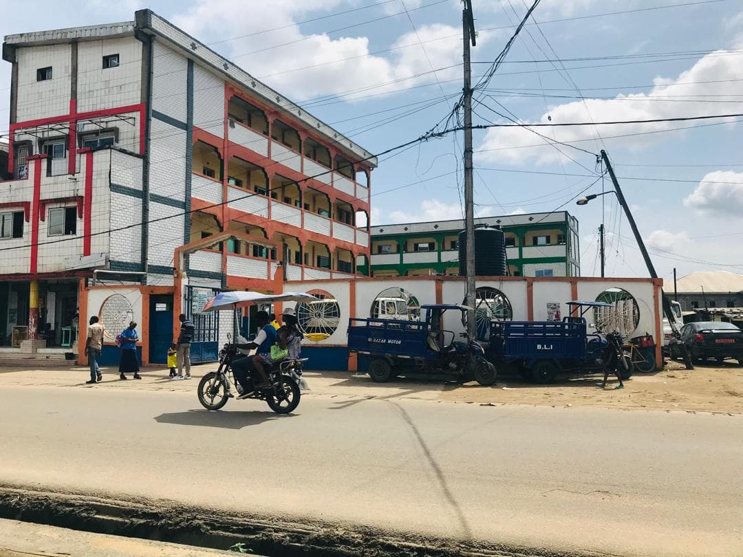 Cameroun: la mort d'une collégienne dans son établissement suscite l'émoi