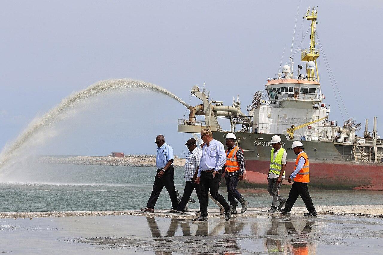 La raffinerie Dangote fait chuter les revenus pétroliers de la NNPC de 78 % en 2025