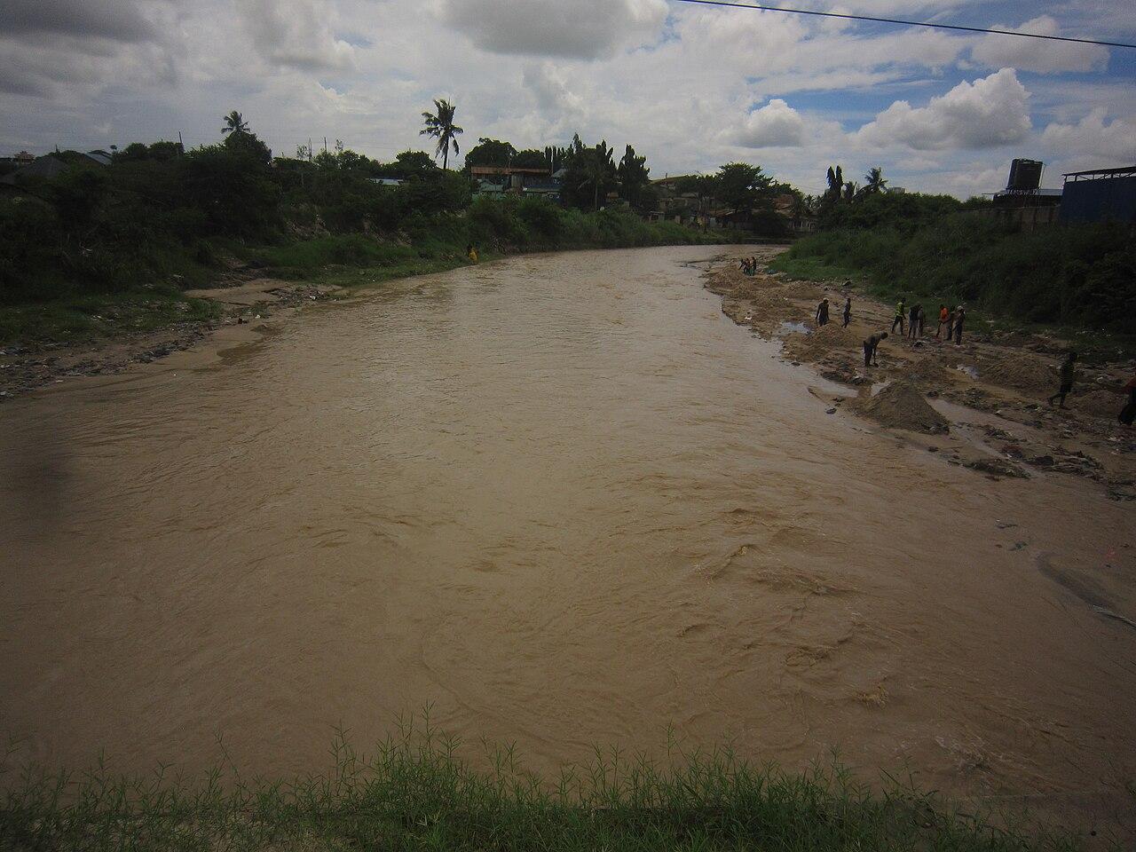 Tanzanie : le quartier de Kipawa se prépare aux inondations d'El Niño