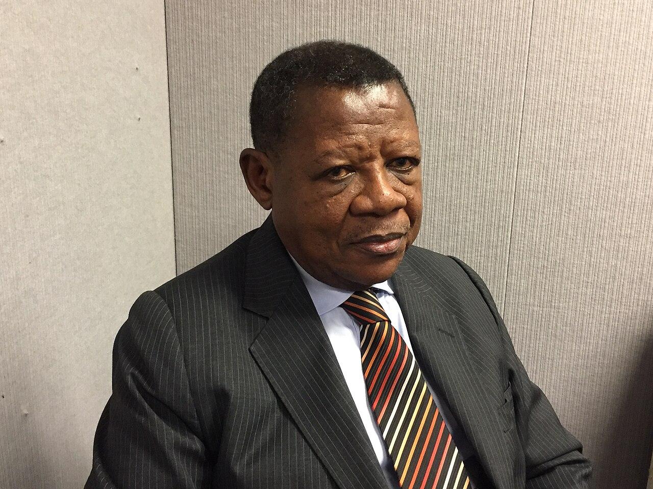 Lambert Mende affirme que les accusateurs de Kabila avaient raison sur la collusion avec le Rwanda