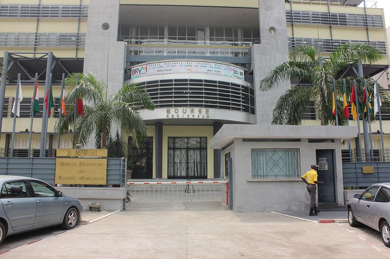 De Casablanca à Abidjan, comment les deux places boursières séduisent les investisseurs étrangers